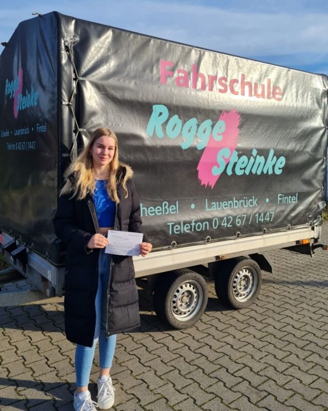 Tessa jetzt auch mit dem Anhänger unterwegs! #roggesteinke